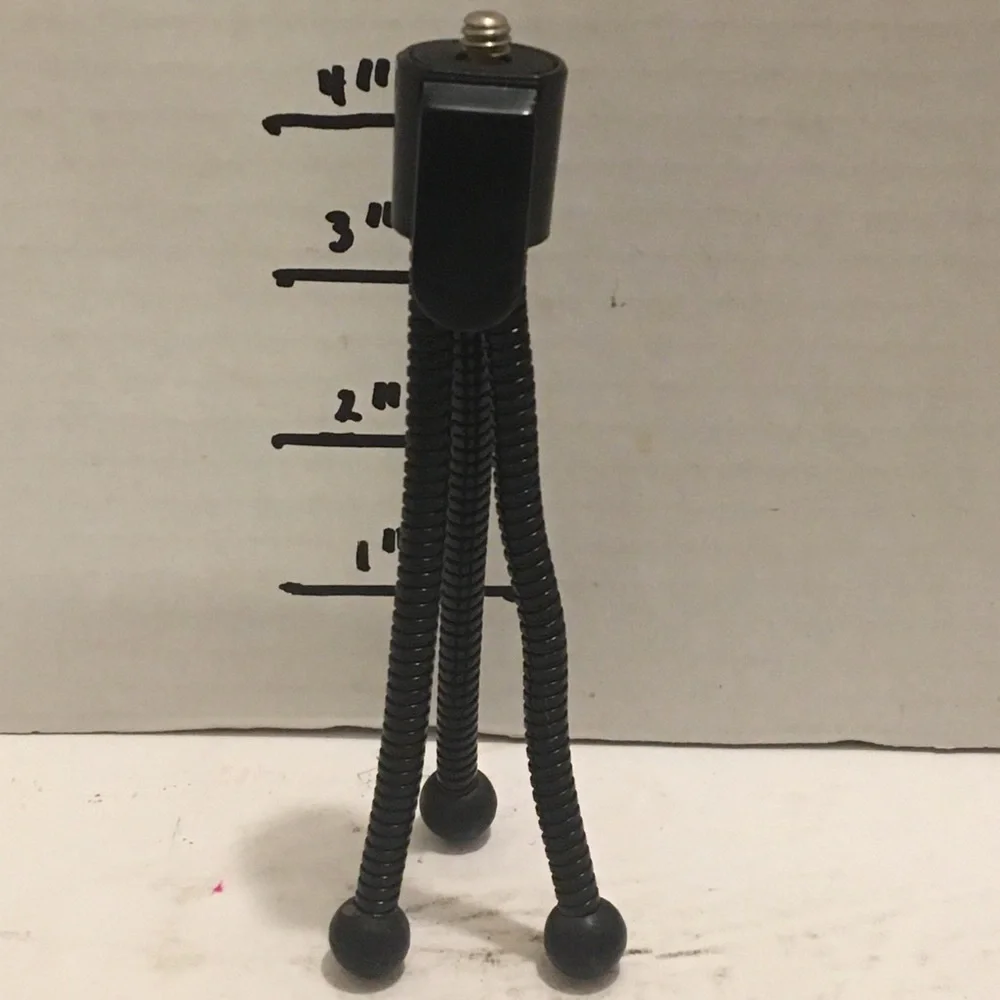 4” mini tripod for smartphones & digital cameras